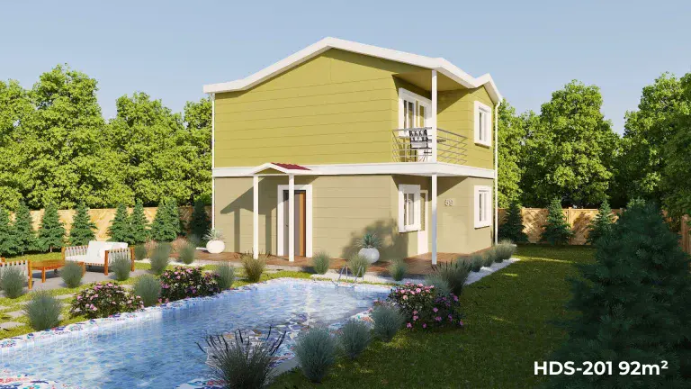 Havuzlu bahçeye bakan modern HDS-201 92 m² dubleks çelik evin ön cephesi.